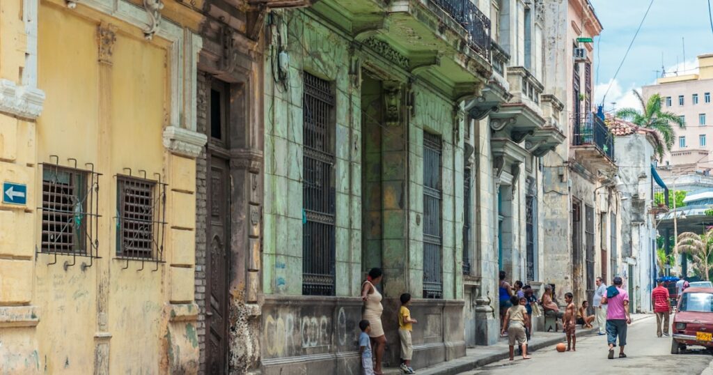 Cuba avant que ça change : La Havane et Viñales, rues authentiques et colorées