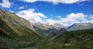 Tour du Mont-Blanc en 10 jours : étapes et préparation détaillée pour randonneurs