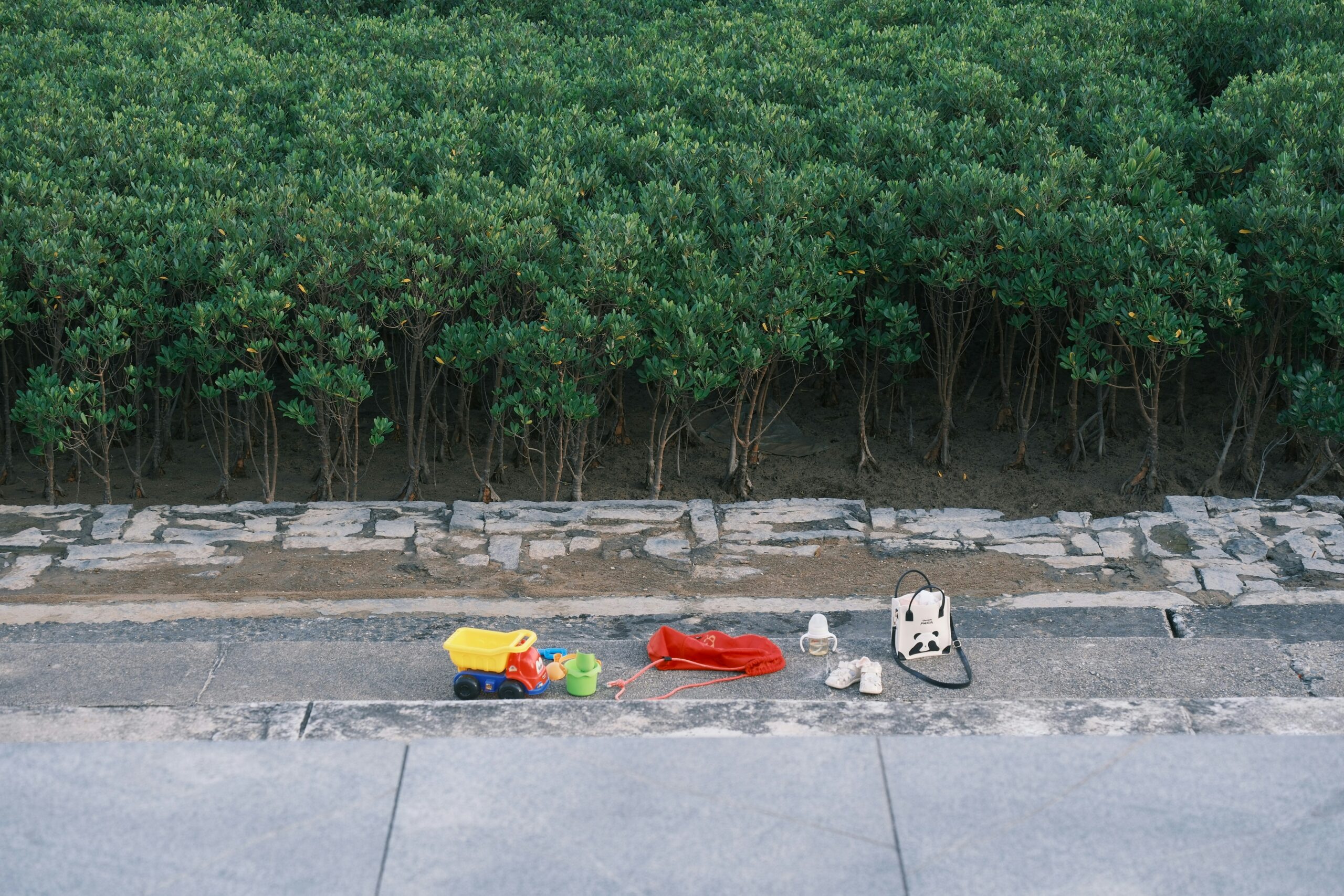 Voyager avec bébé : conseils pour un premier long-courrier sans stress