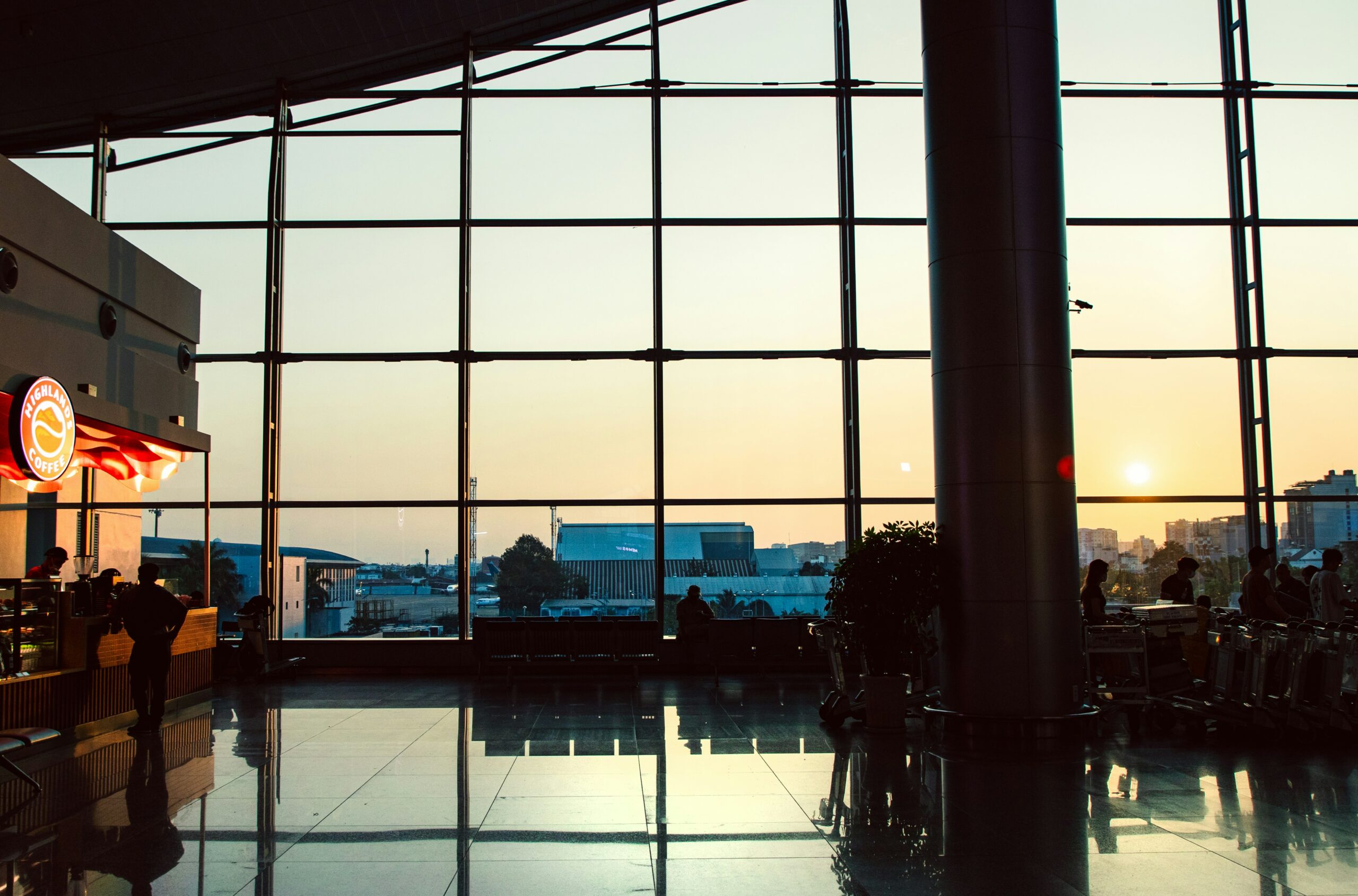 Voyager moins cher grâce à ces astuces pour économiser sur les vols