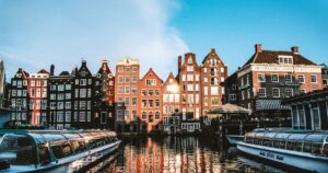 Voyager pas cher en Europe en 2026 : Top 10 villes économiques